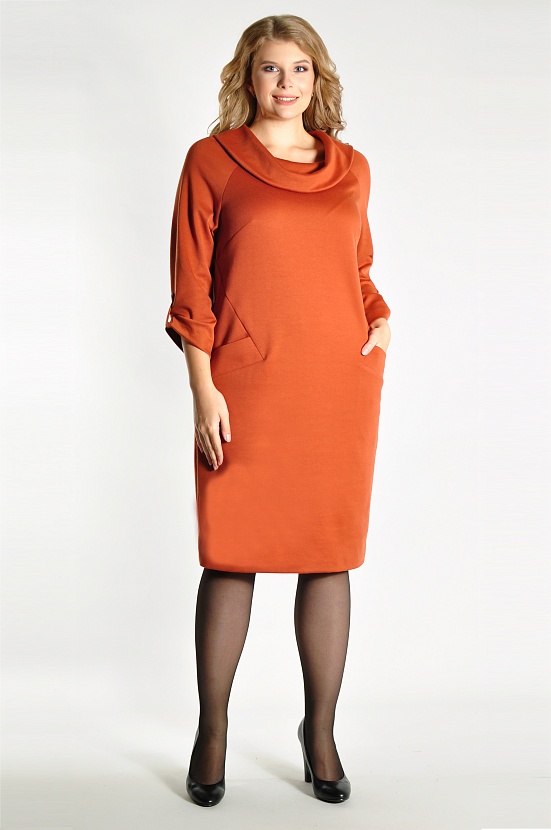 Терракотовое прямое платье 8151-5 с хомутом и длинными рукавами купить оптом в FORUS