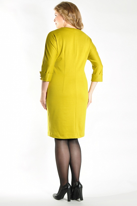 Желтое платье 8166/62 с вырезом замочная скважина и пуговицами купить оптом в FORUS