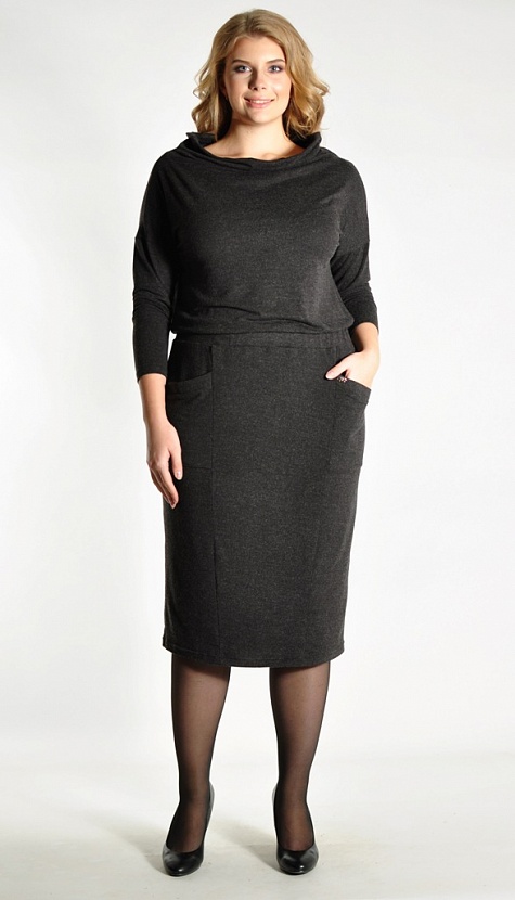 Черное облегающее платье 8204-А на поясе резинке и втачными карманами купить оптом в FORUS