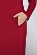 Вишневое приталенное платье 8033-21 с рукавами реглан и втачными карманами купить оптом в FORUS
