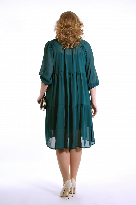 Изумрудное платье 8117-31 свободное с рукавами три четверти купить в FORUS