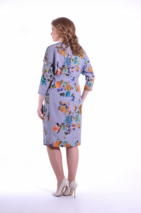 Сиреневое платье миди 3252-В с цветами рукавом три четверти и поясом купить оптом в FORUS